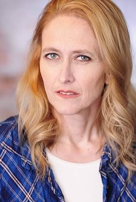 actor Amanda Pearce large photo