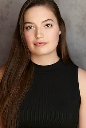 actor Madison Bailey large photo