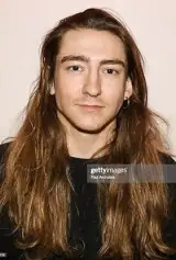 Dan Schultz