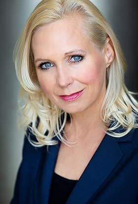 actor Kirstin Leigh large photo