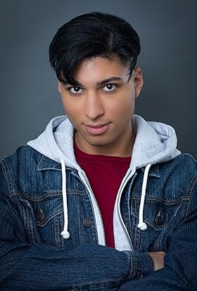 actor Giovanni Jones large photo