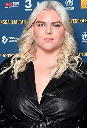 actor Johanna Nordström large photo