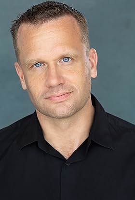 actor Travis Land large photo