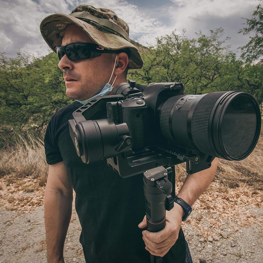 actor Daniel Gonzales large photo