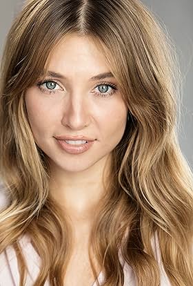 actor Sarah Noelle large photo