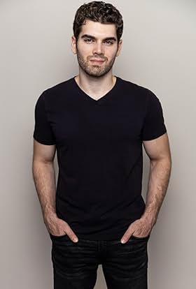 actor Brandon Bonilla large photo