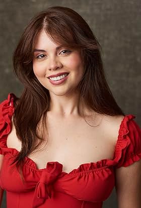 actor Chelsea Delfin large photo