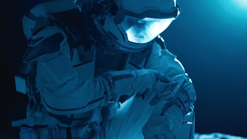 actor Kris Urquhart large photo