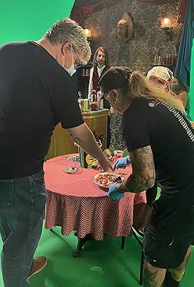 actor Casper Kelly large photo