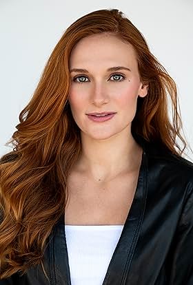 actor Caroline Quigley large photo