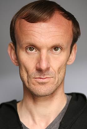 actor Simon Gibbons large photo