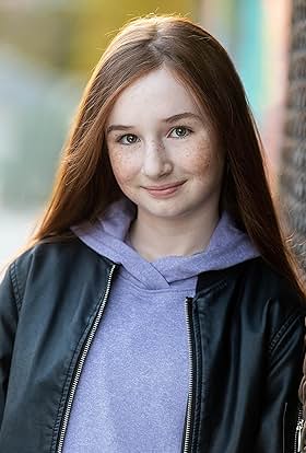 actor Sophia Webster large photo