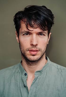 actor Giuseppe Tuzzolo large photo