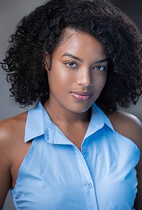 actor Nadia Adelay large photo