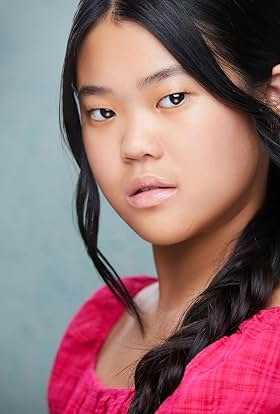 actor Lila Bahng large photo