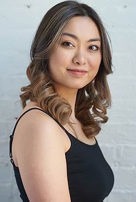 actor Briana Bui large photo