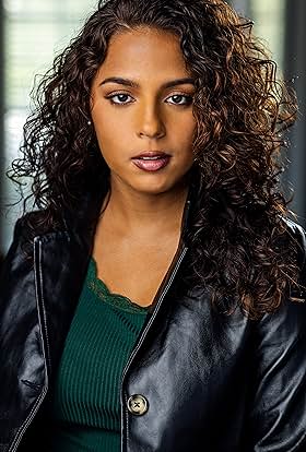 actor Kimberly Blake large photo