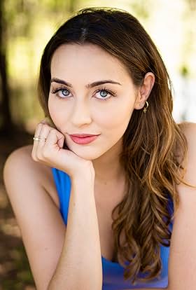 actor Aliandra Calabrese large photo