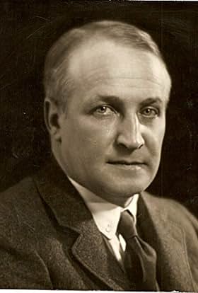 actor Robert J. Flaherty large photo