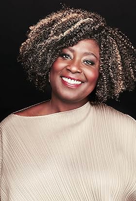 actor Jennifer Holness large photo