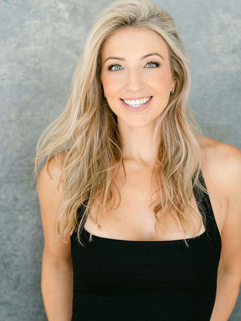 actor Megan Owen Parker large photo