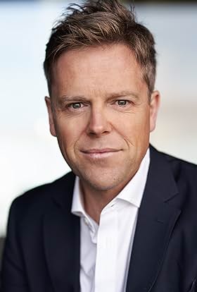 actor Nick Mitchell large photo