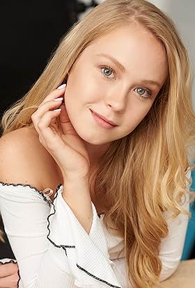 actor Allison Elaine large photo