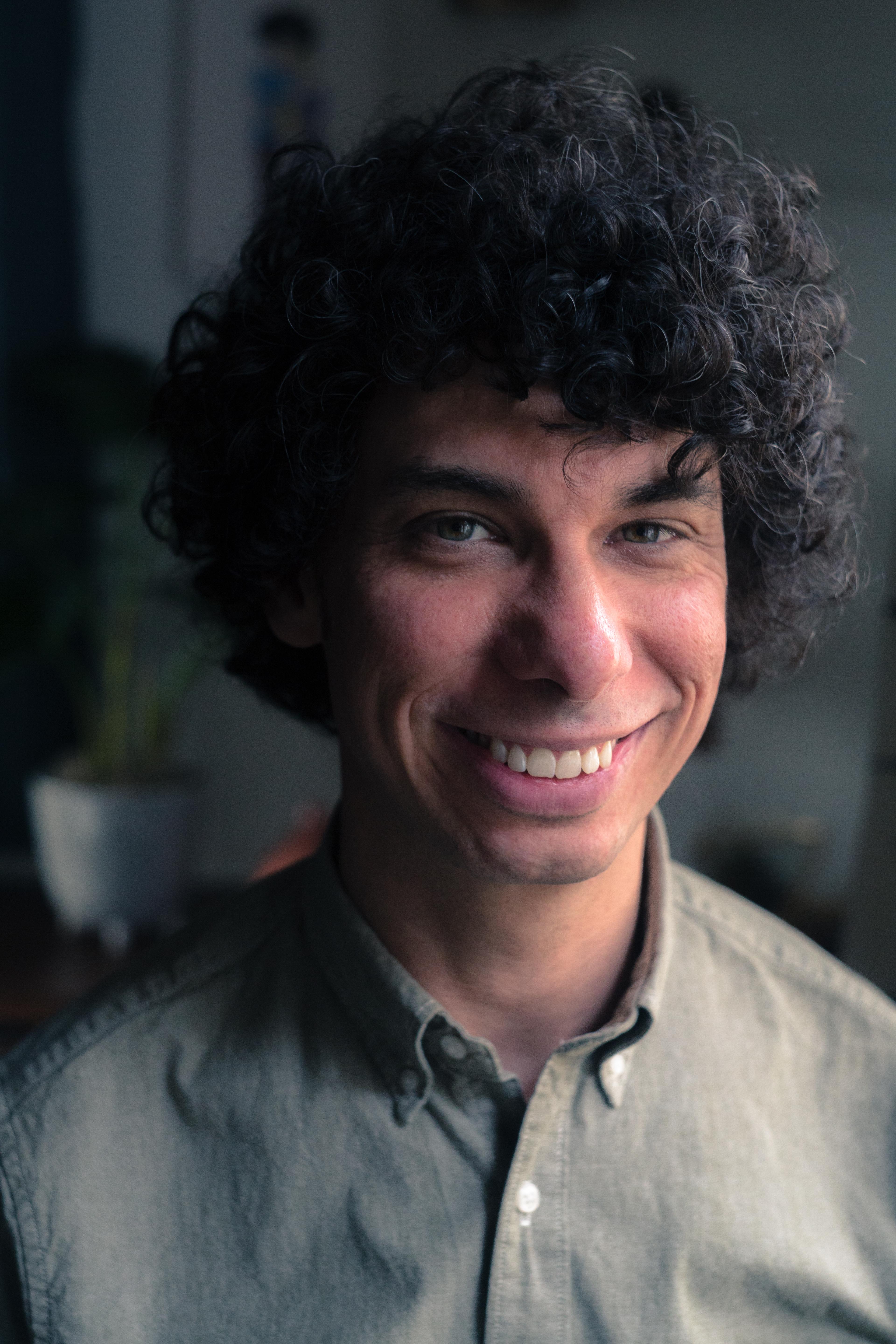 actor Luke Matheny large photo