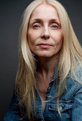 actor Emma Pyne large photo