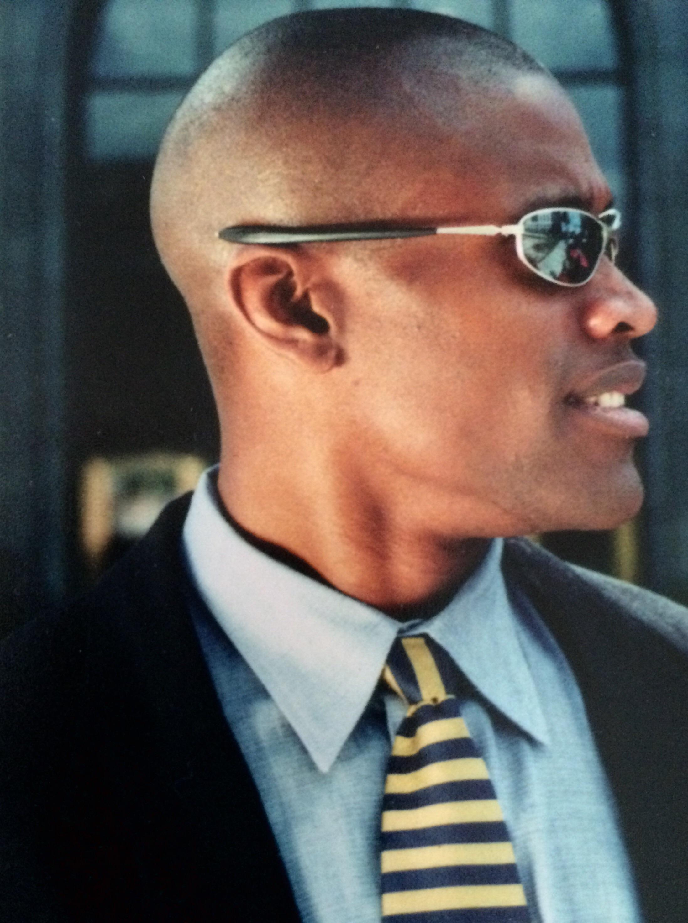 actor Dalas Davis large photo