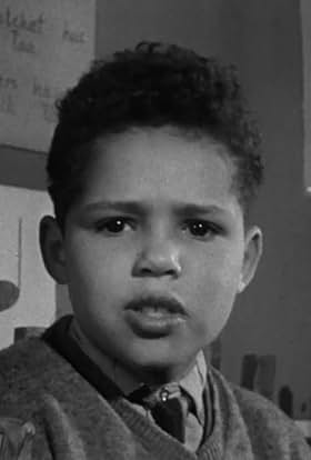 actor Symon Basterfield large photo