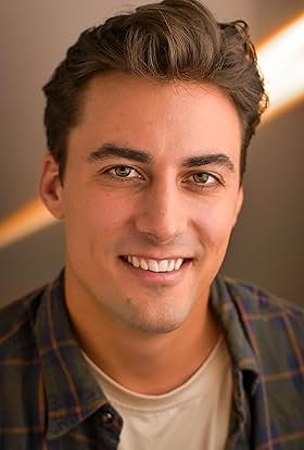 actor Jon Heus large photo