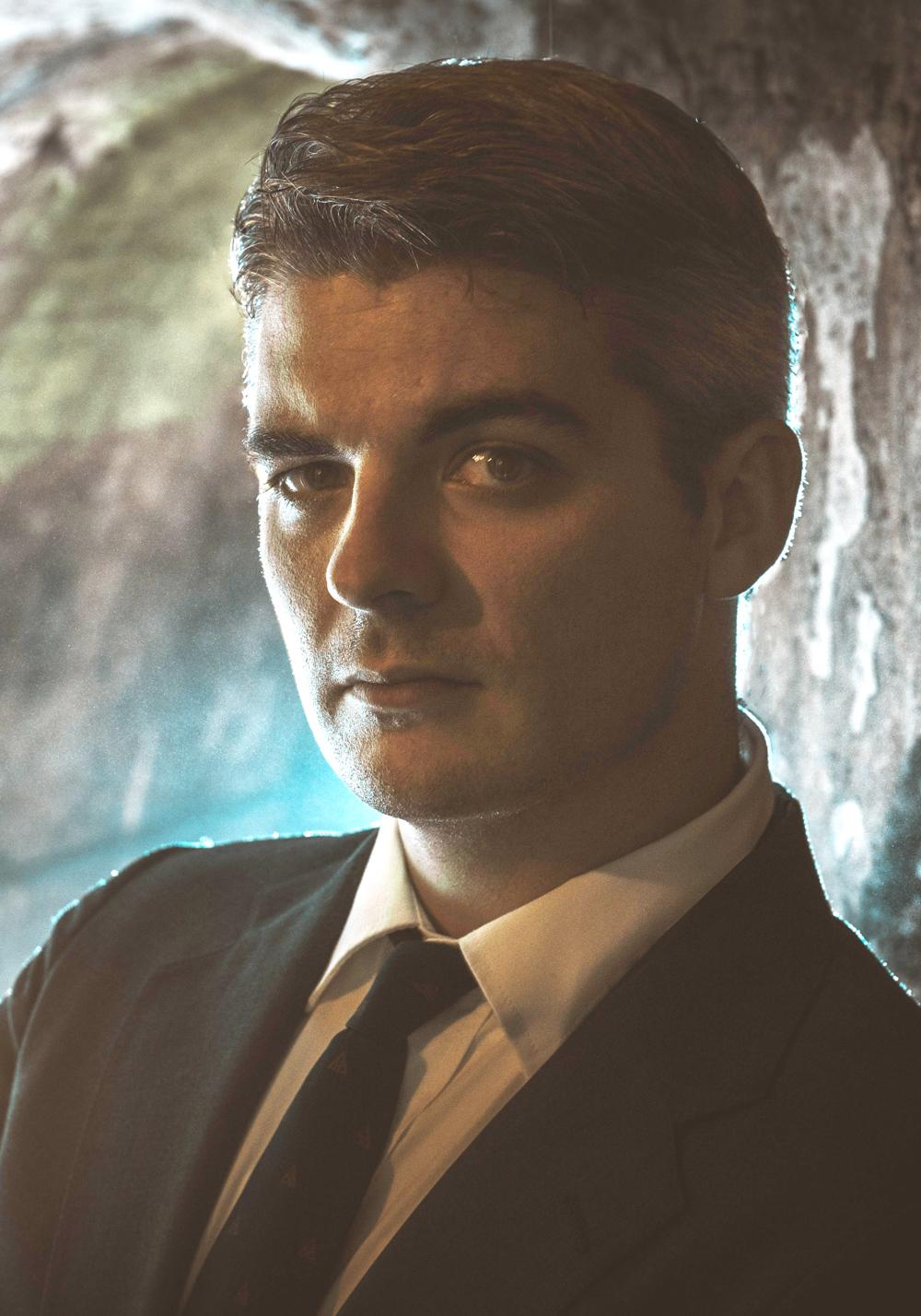 actor Greg Newkirk large photo