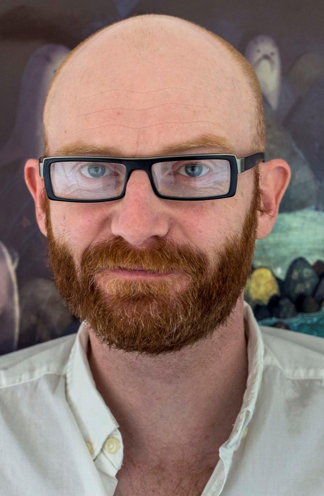 actor Paul Young large photo