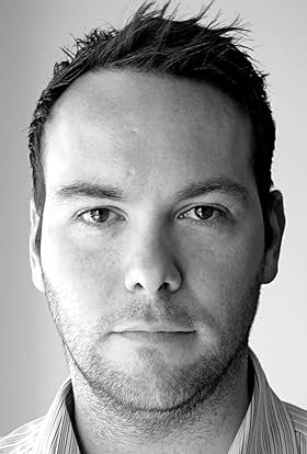 actor Dana Brunetti large photo