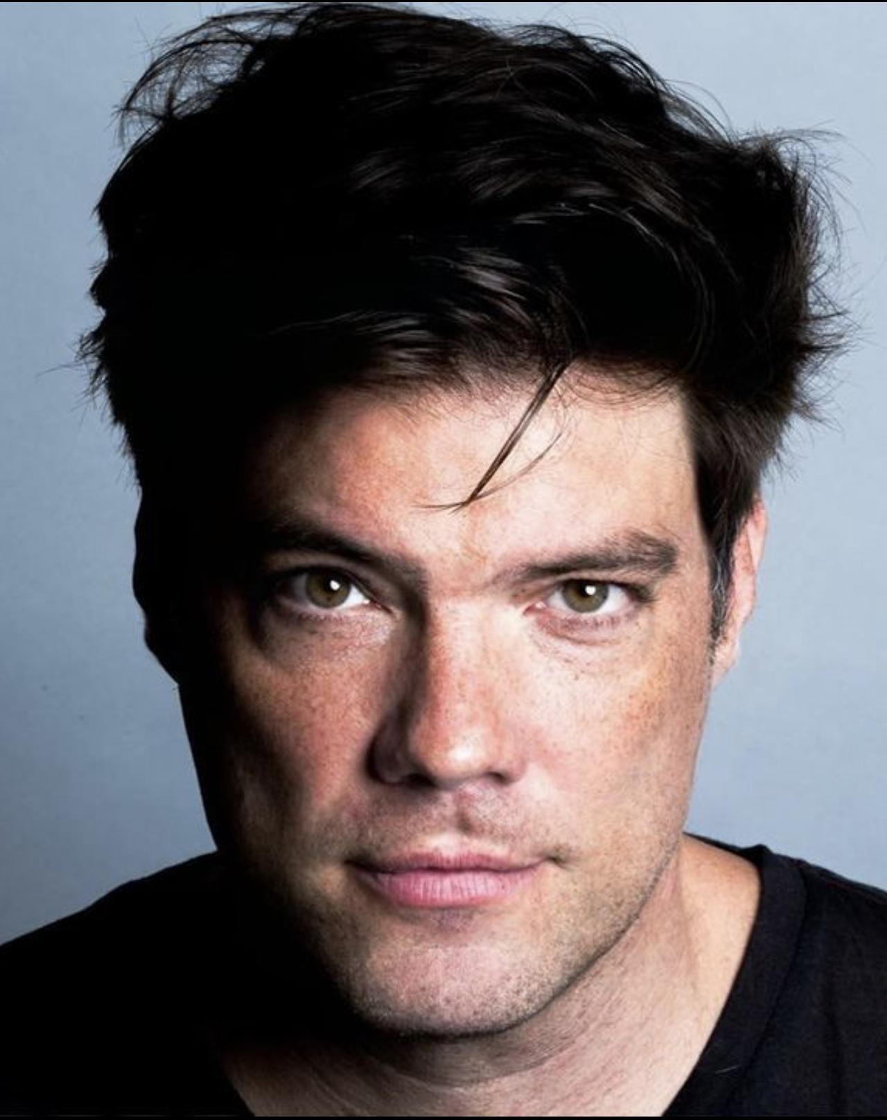 actor Brian Drolet large photo