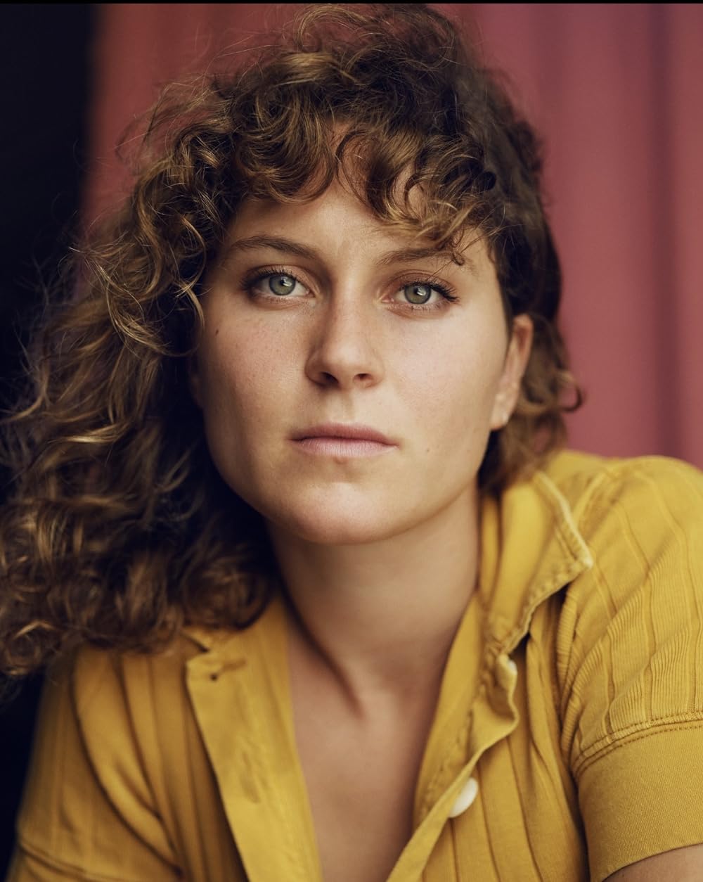 actor Tess Goldwyn large photo