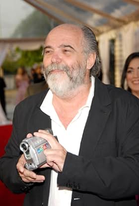 actor Leon Ichaso large photo