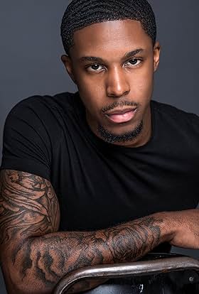 actor Roger Potts large photo