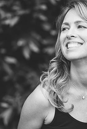 actor Kristin Newman large photo