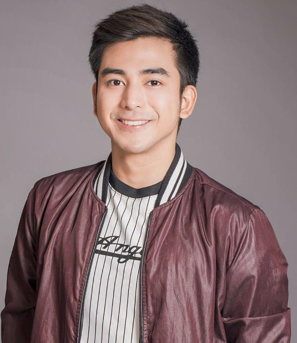 actor CJ Reyes large photo