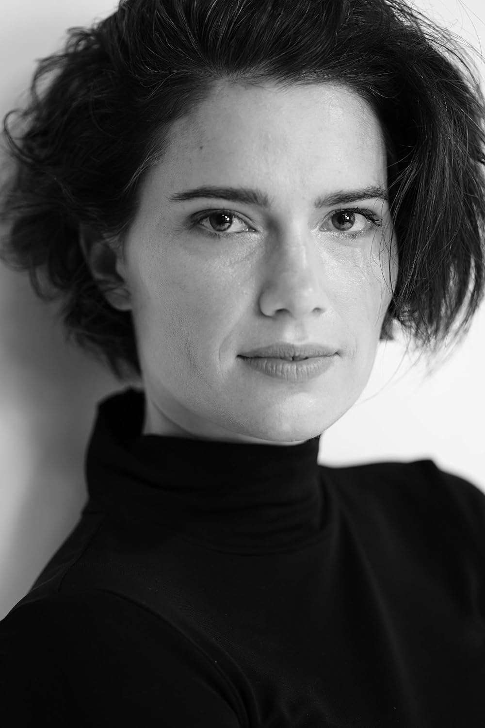 actor Gabrielle Miller large photo
