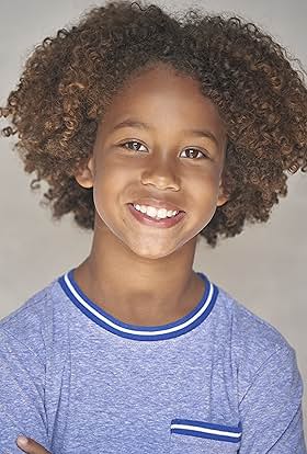 actor Gavin Mathews large photo