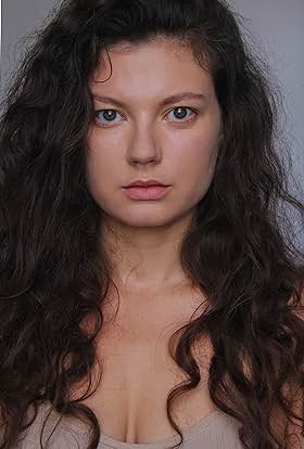 actor Alina Zievakova large photo