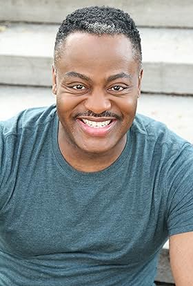 actor Vincenzo L. McNeill large photo