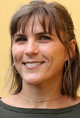 actor Victoria Dzorka large photo