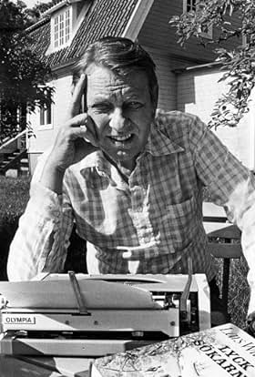 actor Lars Widding large photo