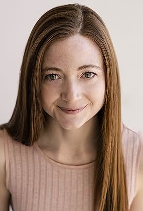 actor Jennifer Poppe large photo