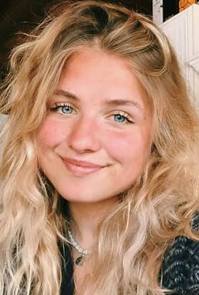 actor Anne-Charlotte Côté large photo