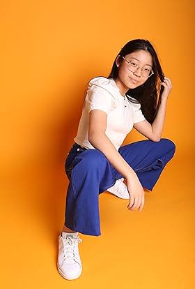 actor Erin Choy large photo